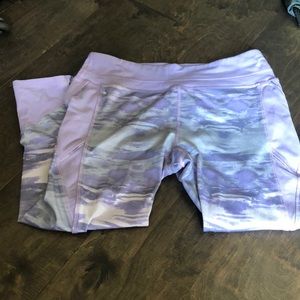 Athleta purple capri leggings